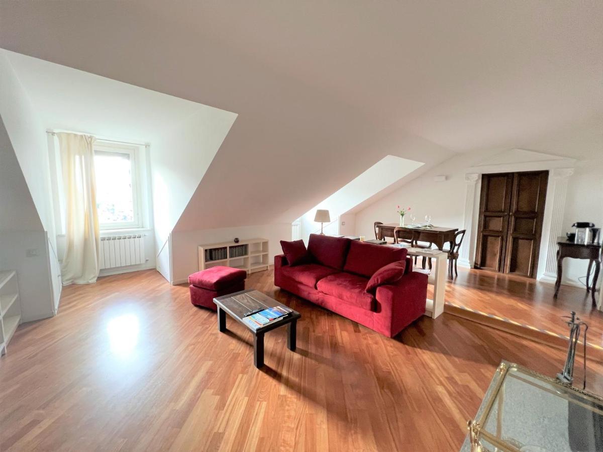 Hostdomus - September Suite Turin Bagian luar foto