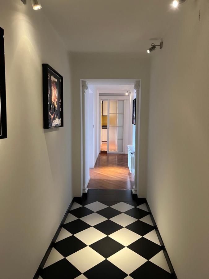 Hostdomus - September Suite Turin Bagian luar foto