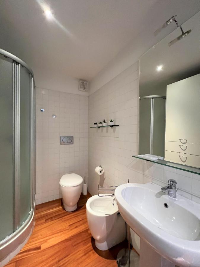 Hostdomus - September Suite Turin Bagian luar foto
