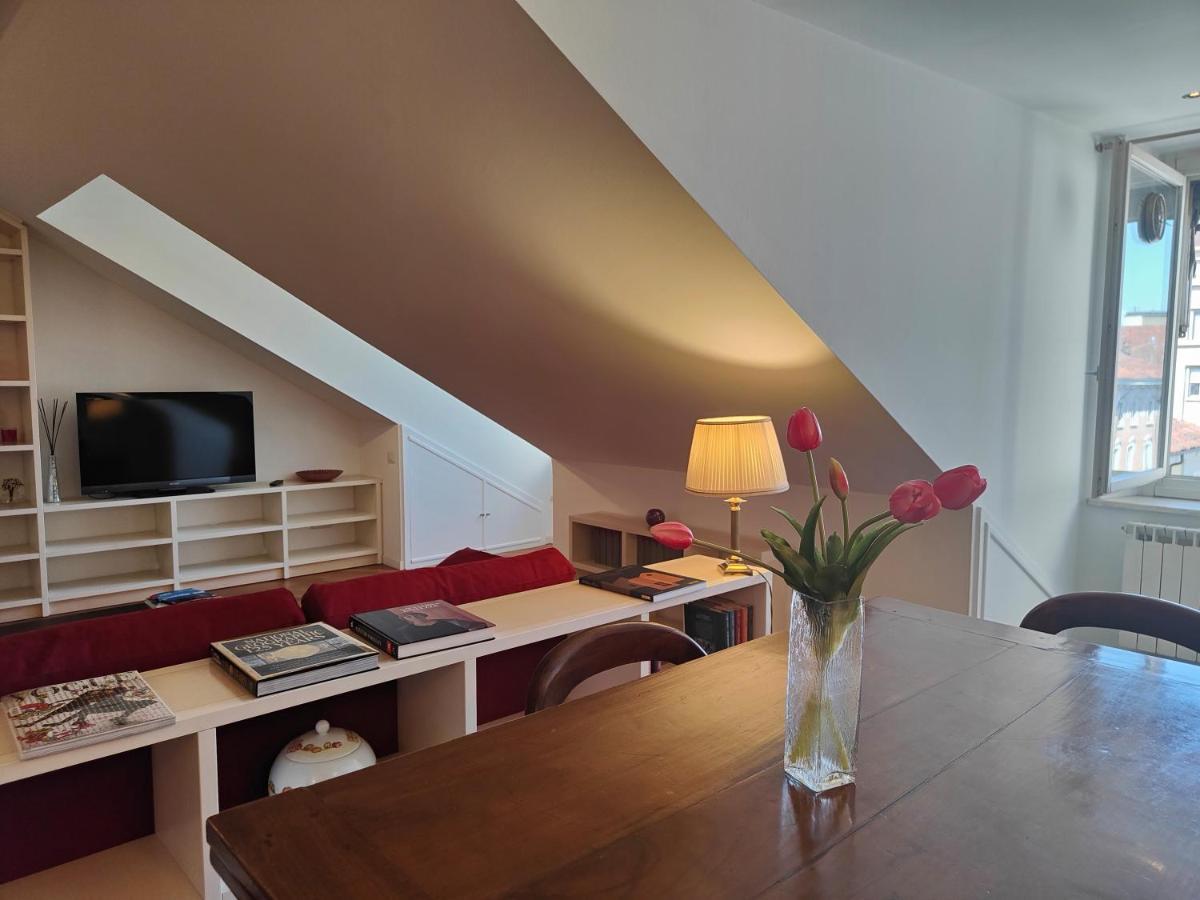 Hostdomus - September Suite Turin Bagian luar foto
