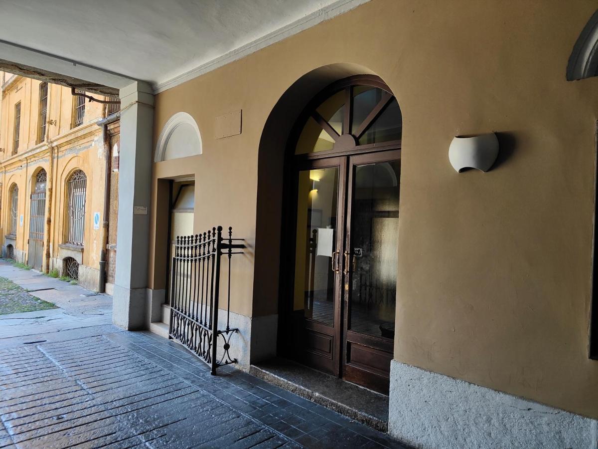 Hostdomus - September Suite Turin Bagian luar foto